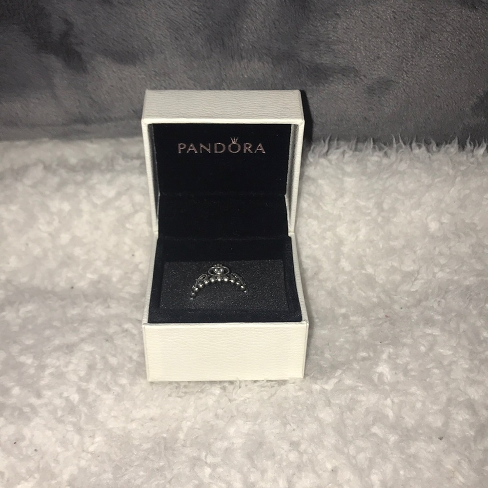 Pandora princess ring - Picture 1 of 1